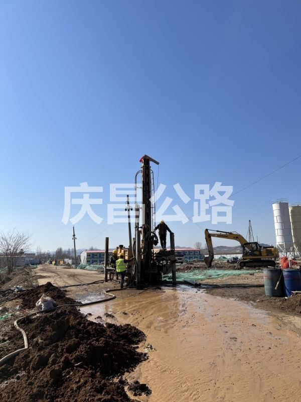 路面壓漿施工：提升道路質(zhì)量，改善交通環(huán)境！